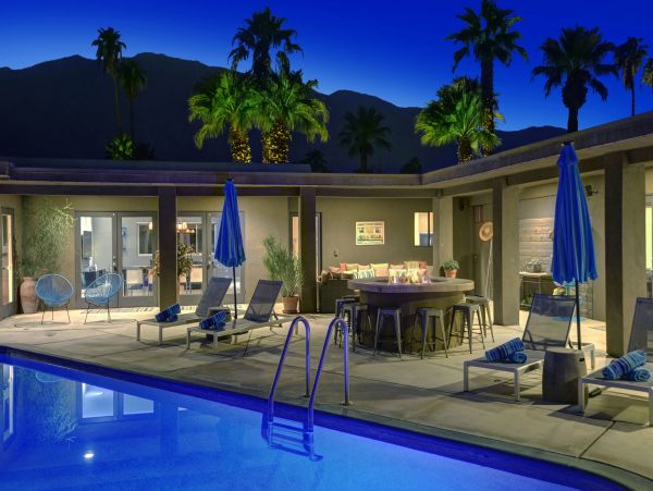 Palm Springs Home 991779