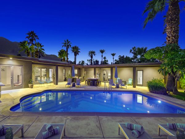 Palm Springs Home 991779