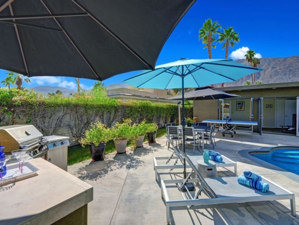 Palm Springs Home 991779