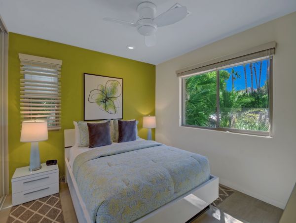 Palm Springs Home 991782