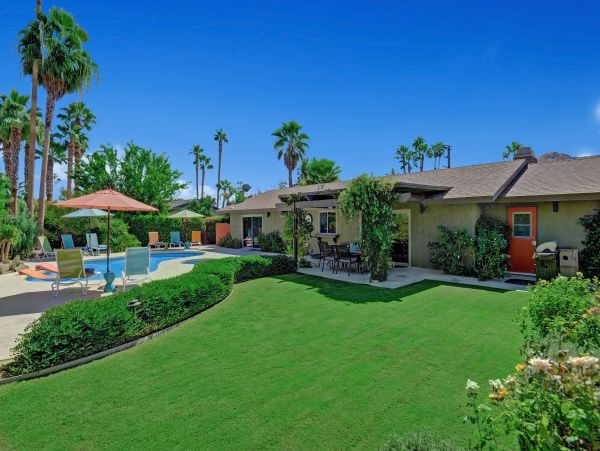 Palm Springs Home 991782