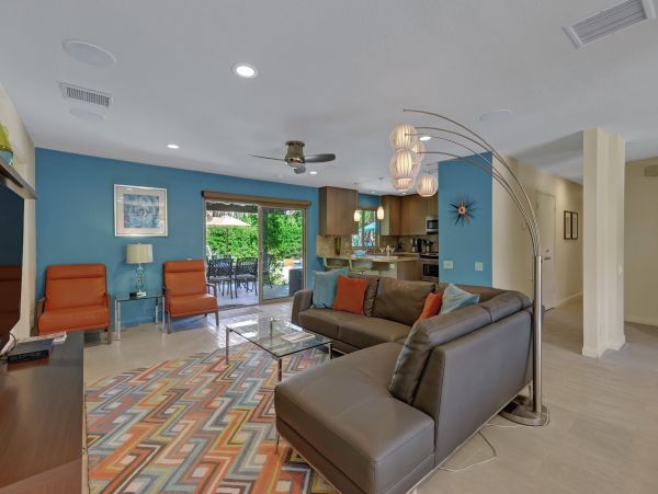 Palm Springs Home 991782