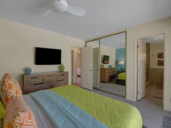 Palm Springs Home 991782