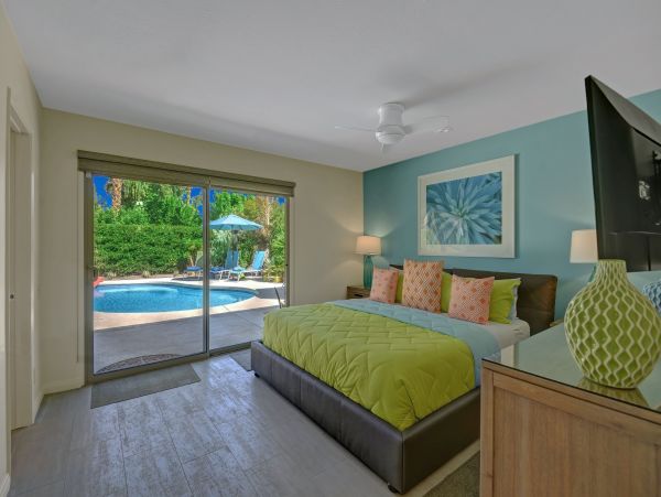 Palm Springs Home 991782