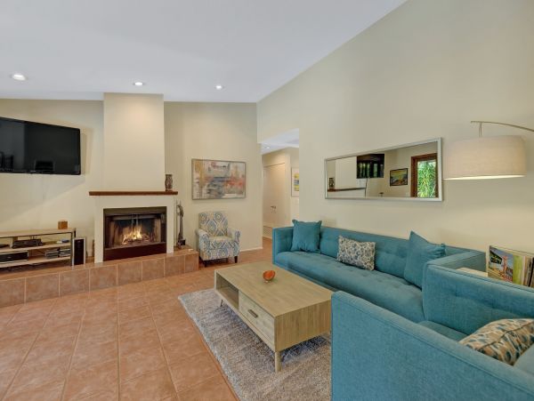 Palm Springs Home 991785