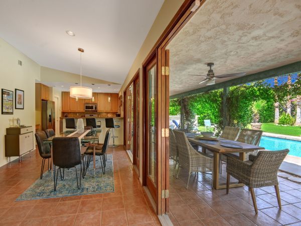Palm Springs Home 991785