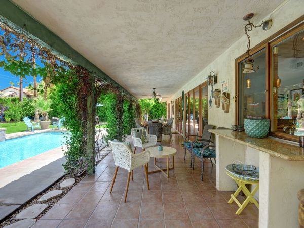 Palm Springs Home 991785
