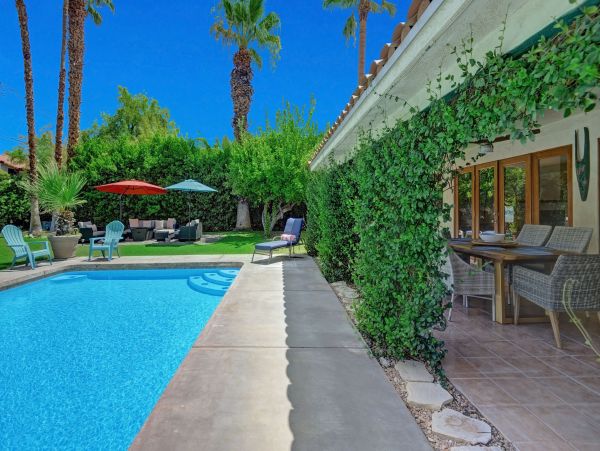 Palm Springs Home 991785