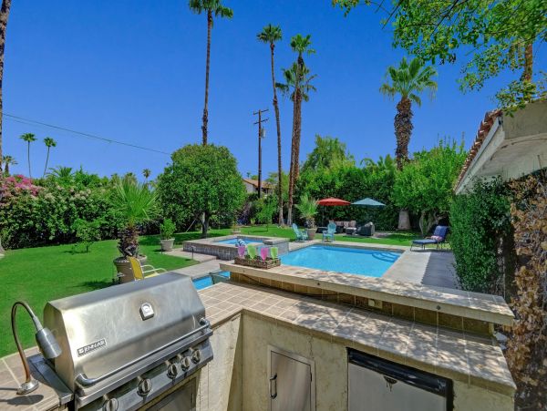 Palm Springs Home 991785