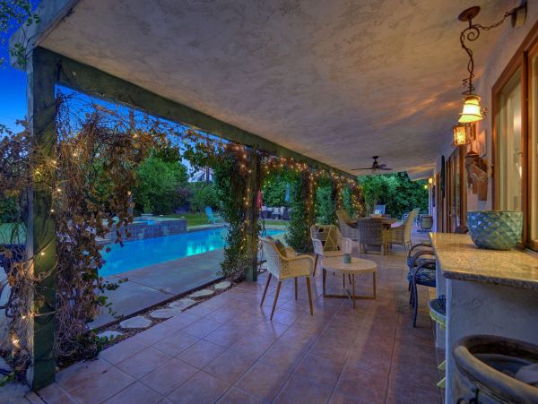 Palm Springs Home 991785