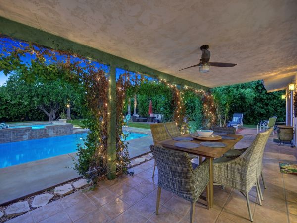 Palm Springs Home 991785
