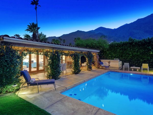 Palm Springs Home 991785