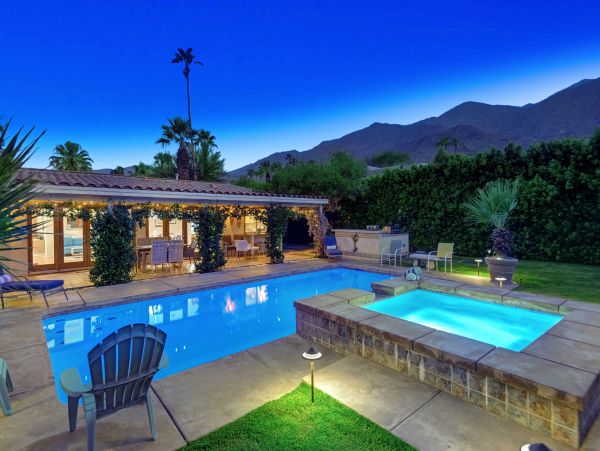 Palm Springs Home 991785