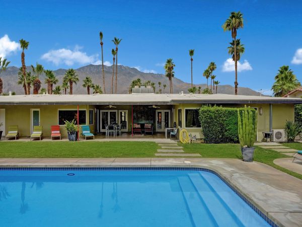 Palm Springs Home 991787