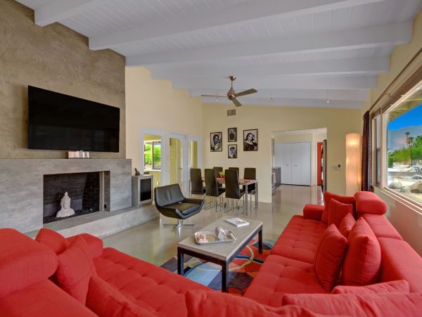 Palm Springs Home 991787