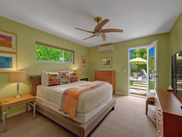 Palm Springs Home 991787