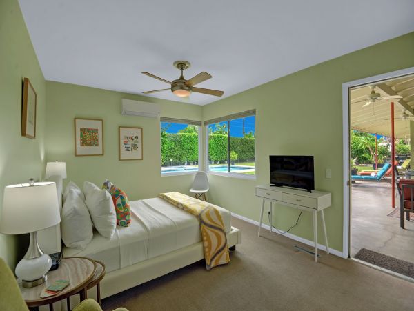 Palm Springs Home 991787