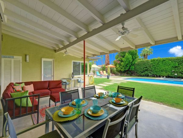 Palm Springs Home 991787
