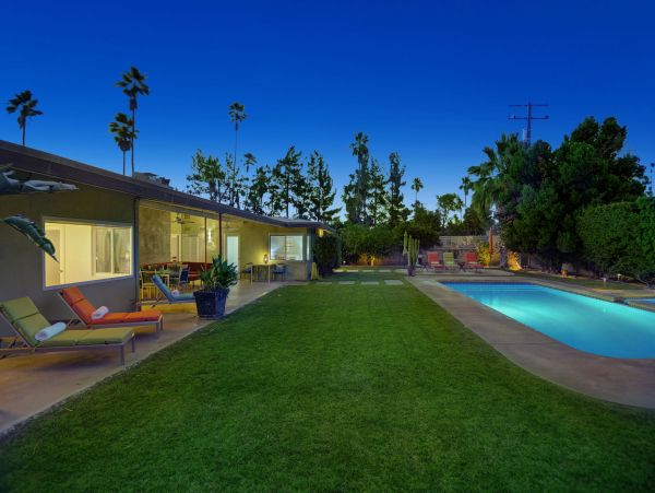 Palm Springs Home 991787