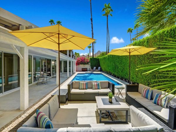 Palm Springs Home 991790