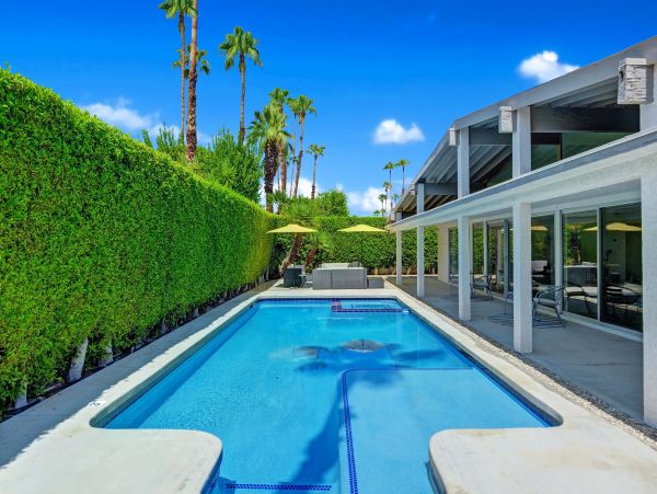 Palm Springs Home 991790