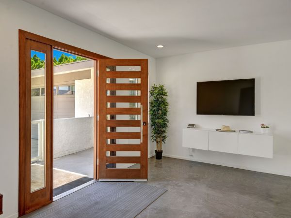 Palm Springs Home 991790