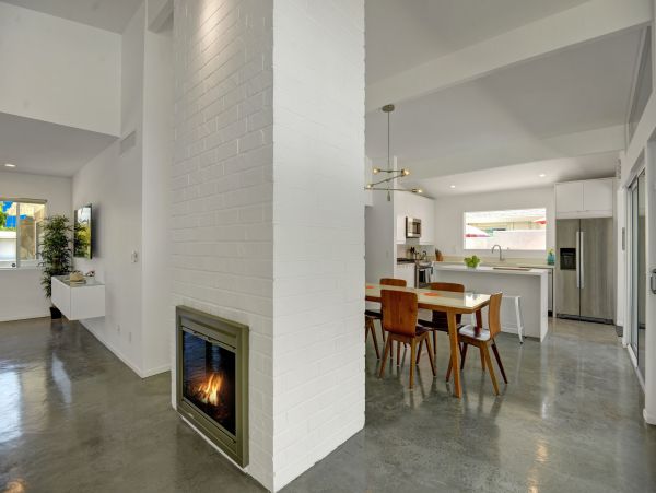 Palm Springs Home 991790