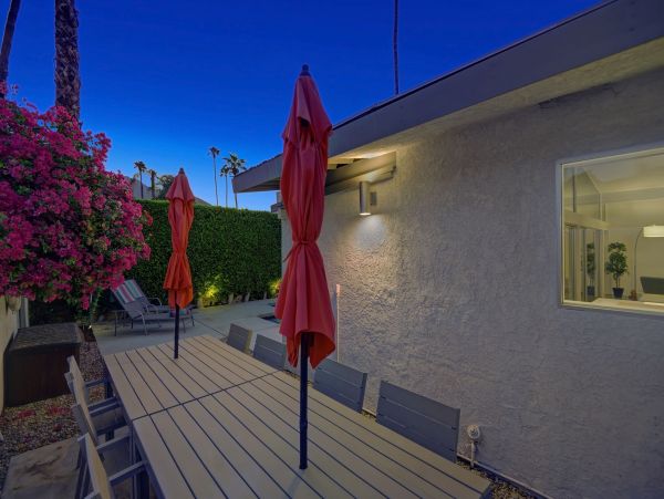 Palm Springs Home 991790