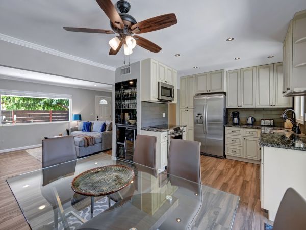 Palm Springs Home 991794
