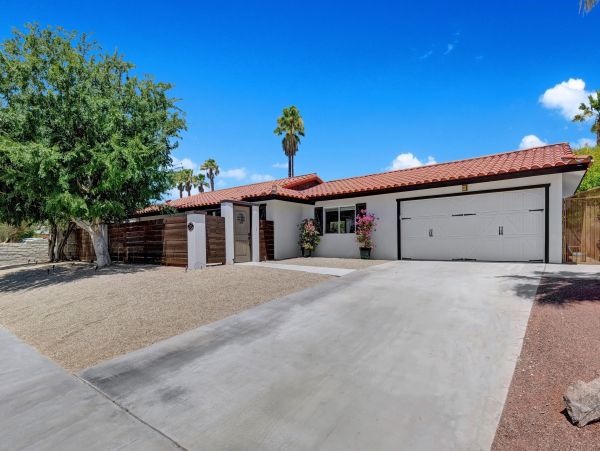Palm Springs Home 991794