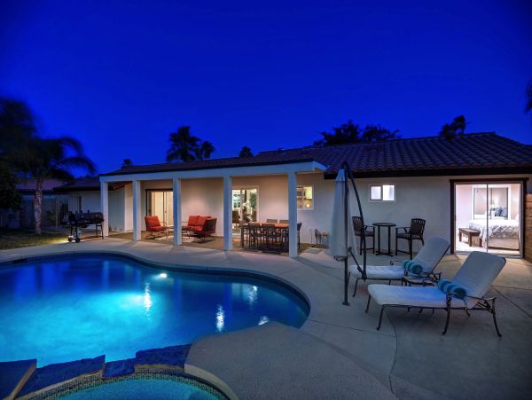 Palm Springs Home 991794