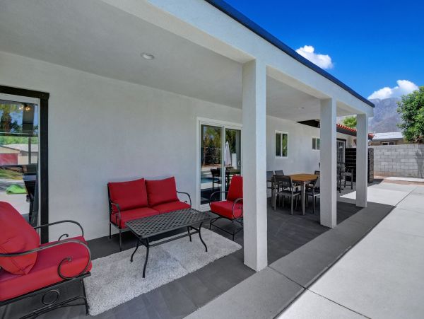 Palm Springs Home 991794