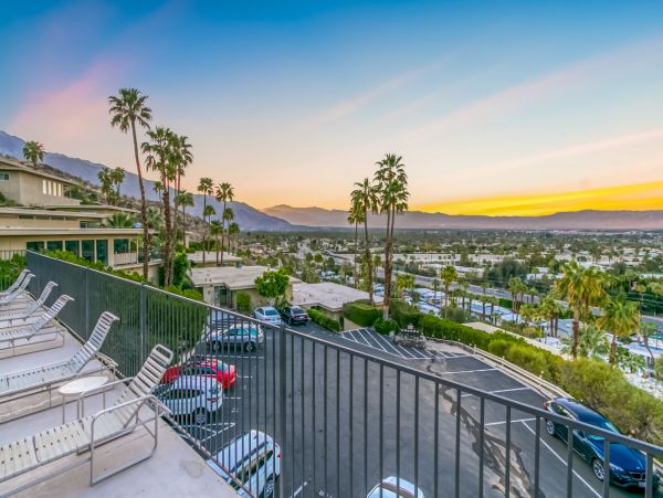 Palm Springs Condo 991796