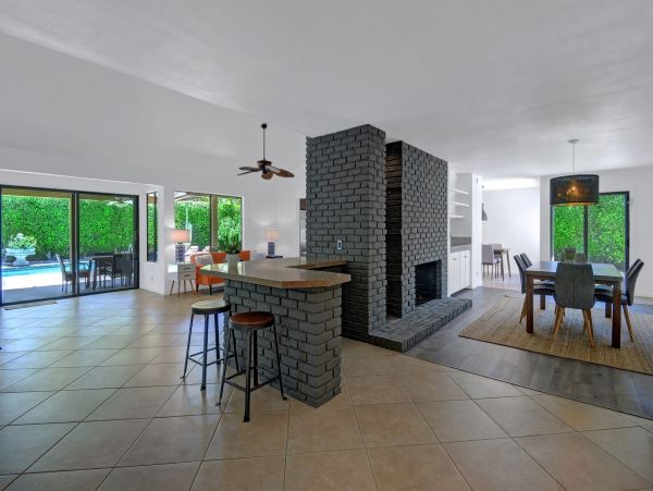 Palm Springs Home 991797
