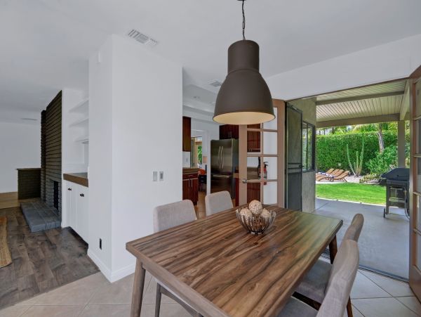 Palm Springs Home 991797