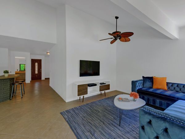 Palm Springs Home 991797