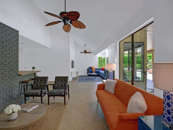 Palm Springs Home 991797