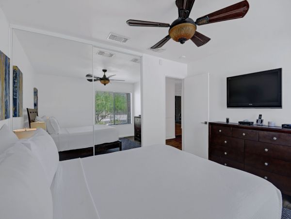 Palm Springs Home 991797