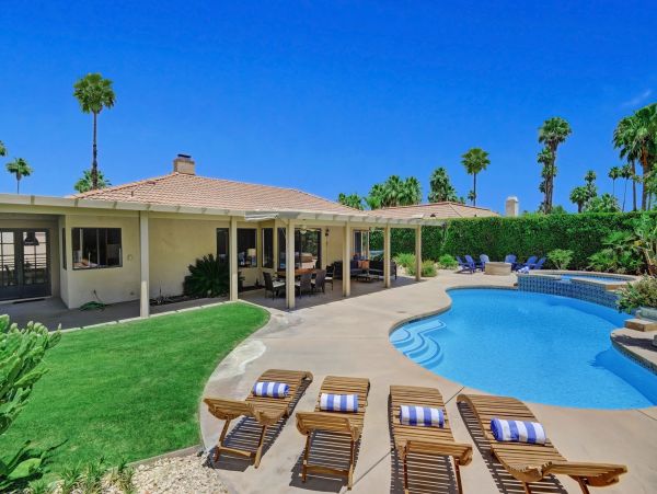 Palm Springs Home 991797