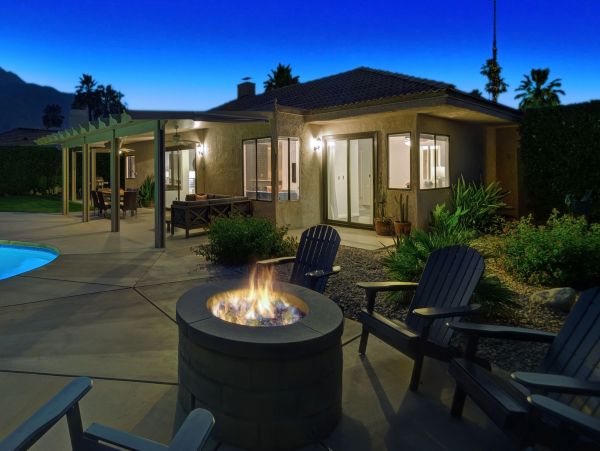 Palm Springs Home 991797