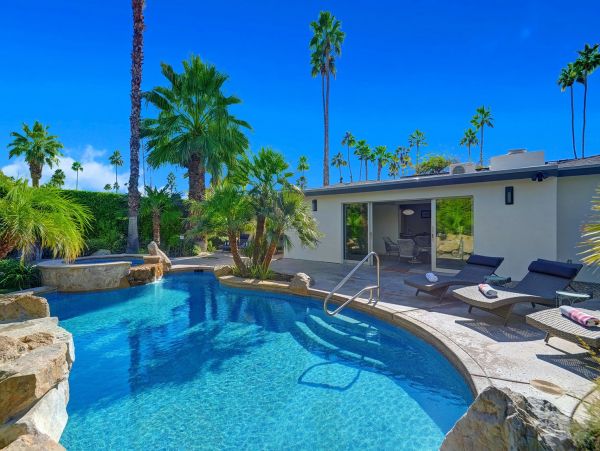 Palm Springs Home 991798