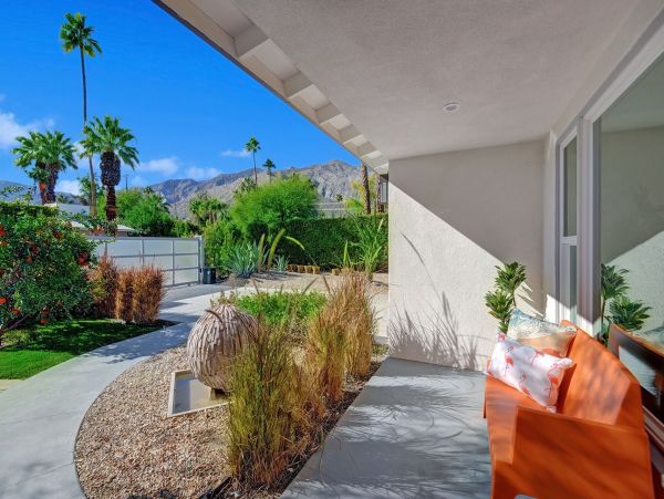 Palm Springs Home 991798