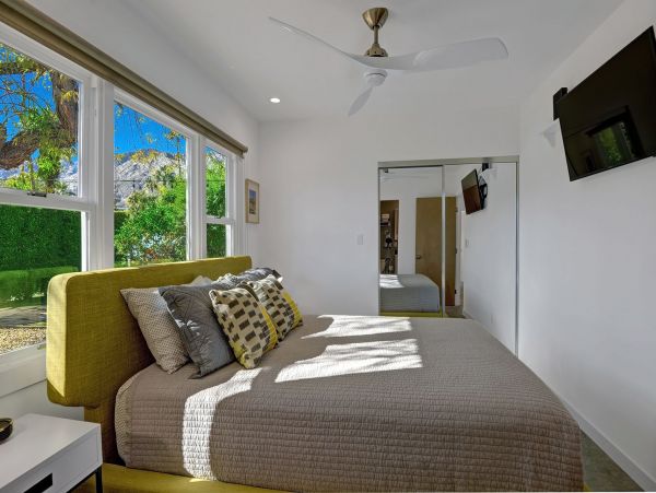 Palm Springs Home 991798