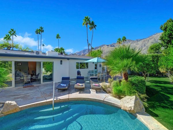 Palm Springs Home 991798
