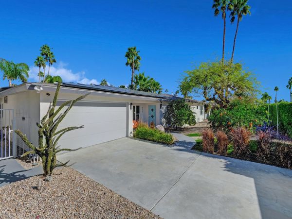 Palm Springs Home 991798