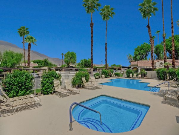 Palm Springs Condo 991800