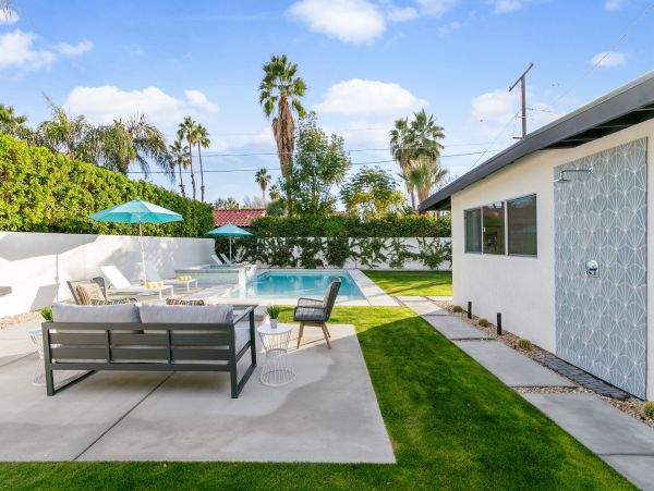 Palm Springs Home 991805