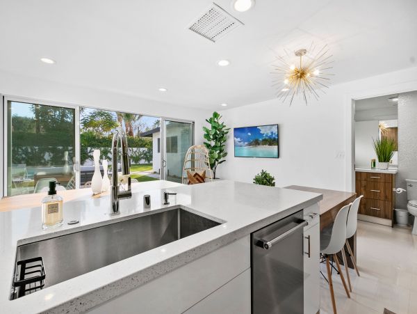 Palm Springs Home 991805