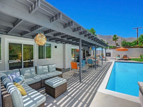 Palm Springs Home 991807