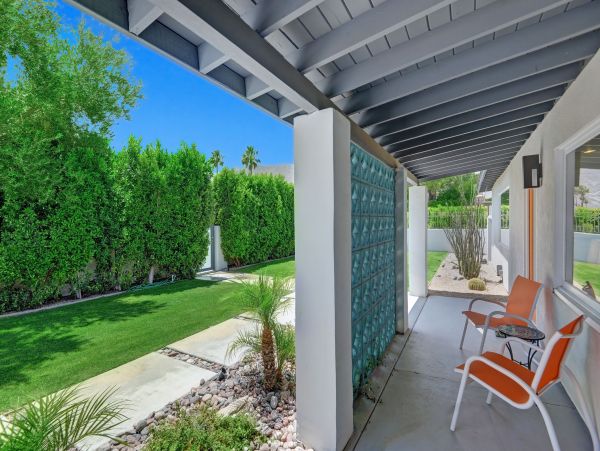 Palm Springs Home 991807